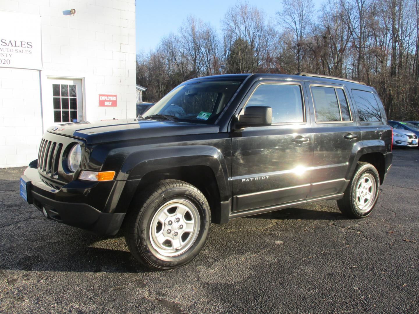 2016 Jeep Patriot (1C4NJRBB3GD) , AUTOMATIC transmission, located at 540a Delsea Drive, Sewell, NJ, 08080, (856) 589-6888, 39.752560, -75.111206 - Photo#1